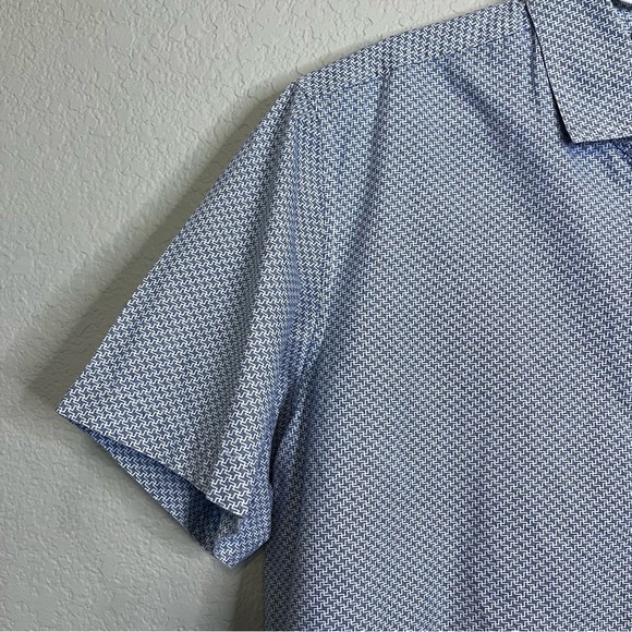 Saks Fifth Avenue Short Sleeve Button Down Men's Blue & White Patterned Shirt XL - Picture 9 of 13